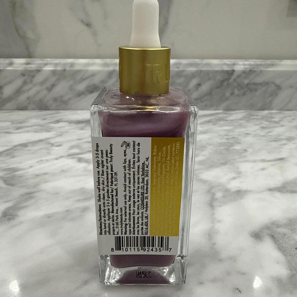 TRULY MOONICORN Repair & Illuminate Shimmer Body Serum Niacinamide + Raspberry - Picture 3 of 4